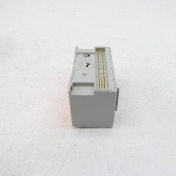 ALLEN BRADLEY 1794-OB16P SER. A 24VDC (WH) NSMP