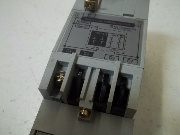 ALLEN BRADLEY 700-RTC10S02OU1 SER.A TIMING RELAY 120DC UNMP