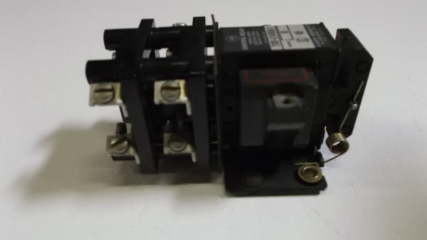 ALLEN BRADLEY RELAY 700-C4000A1 SERIES B UNMP