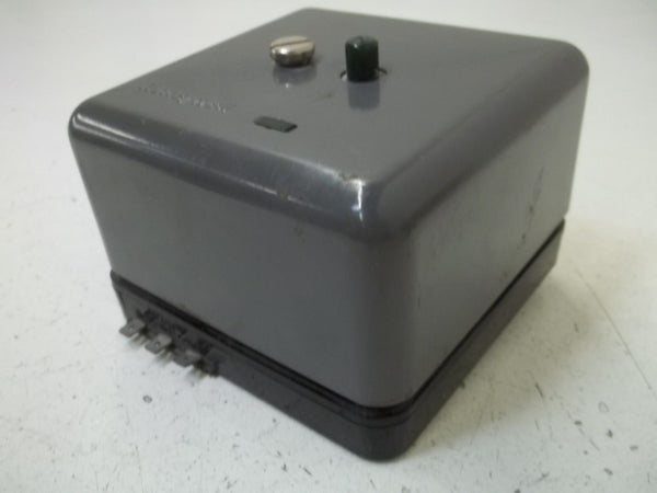 HONEYWELL RA795D 1002 PROTECTOR RELAY UNMP