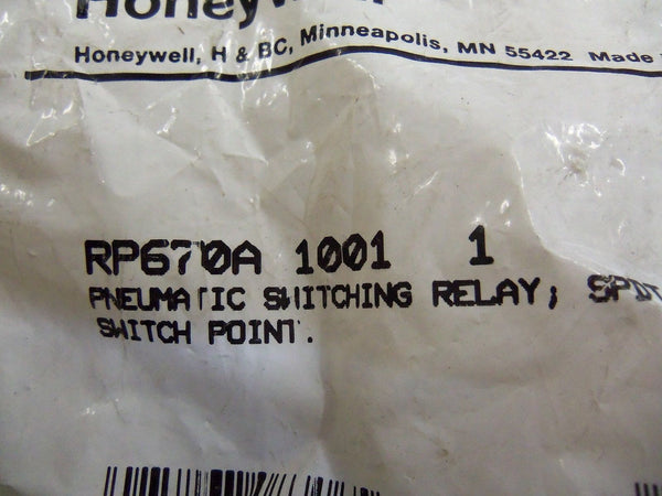 HONEYWELL RP670A1001 PNEUMATIC SWITCHING RELAY NSMP