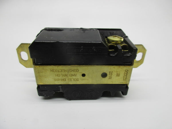 PASS & SEYMOUR L720-R RECEPTACLE NSMP