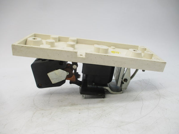 HUBBELL INDUSTRIAL CONTROLS 5210 HC59321-304 230/250V 50A (AS PICTURED) NSNP
