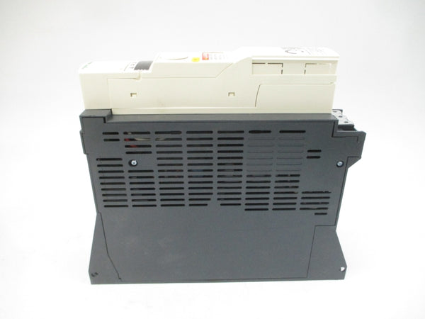 SCHNEIDER ELECTRIC ATV32HU22M2 200-240V 23.9A UNMP