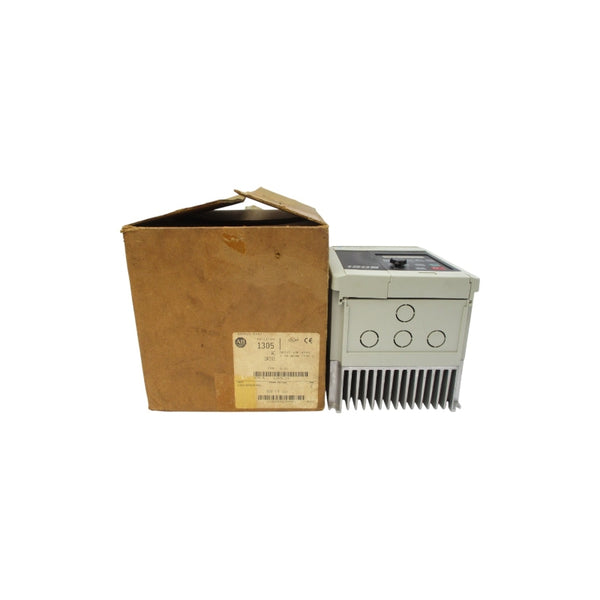 ALLEN BRADLEY 1305-BA03A-HA1 SER. C F/W 6.01 380-460V 2.2A NSMP