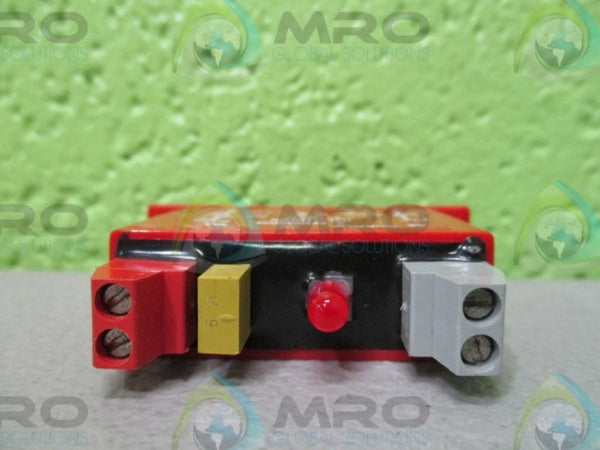 CROUZET DR-0DC5 RELAY DC SWITCHING DIN RAIL/PANEL NSNP
