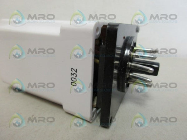 DAYTON 5YZ88 TIME DELAY RELAY (AS PICTURED) UNMP