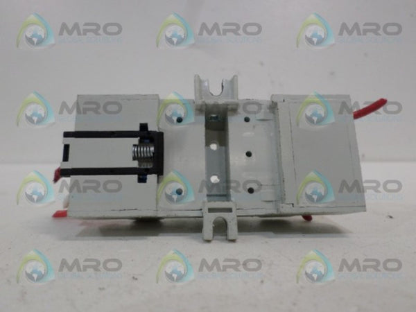 ALLEN BRADLEY 700-HN154 SER. A RELAY BASE UNMP