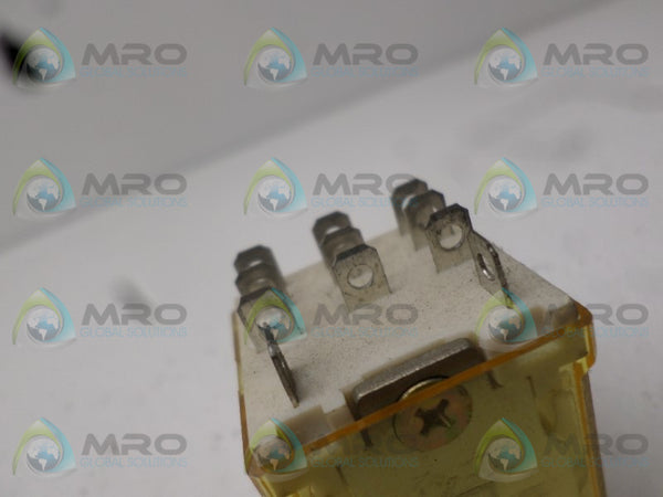 IDEC RH3B-U RELAY 120VAC  UNMP