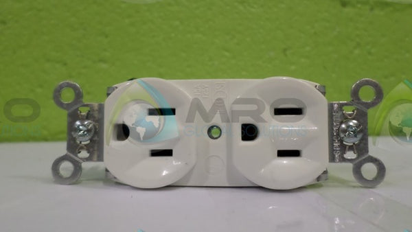 PASS & SEYMOUR 5262-W DUPLEX RECEPTACLE NSMP