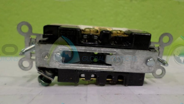 PASS & SEYMOUR 5252-W WHITE DUPLEX RECEPTACLE NSMP