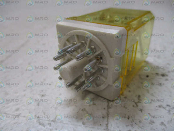 IDEC RR3PA-U RELAY 24VDC  UNMP