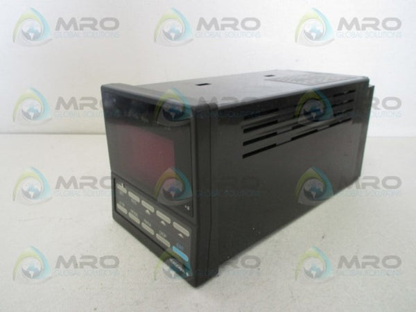 YOKOGAWA UT40 TEMPERATURE CONTROLLER NSMP