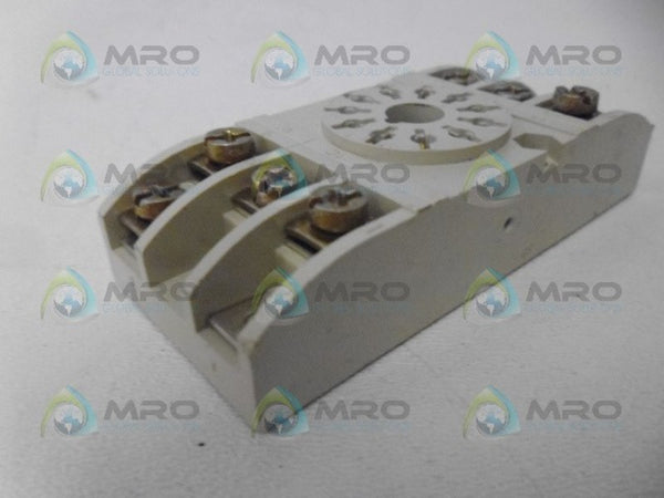 BAUMER ZB-66 RELAY 10A 220V  UNMP