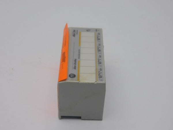 ALLEN BRADLEY 1794-OE4 SER. B REV. A01 24VDC NSNP