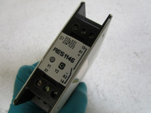 SCHMERSAL SAFETY RELAY AES 1146 UNMP