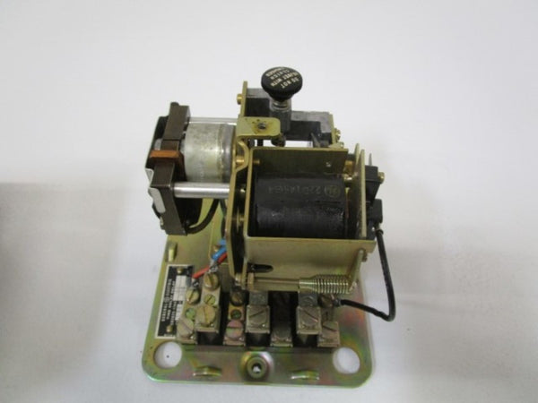 GENERAL ELECTRIC TIME DELAY RELAY CR2820-1740A4 UNMP