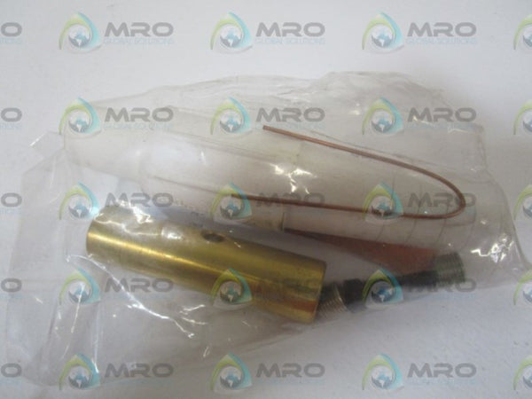 PASS & SEYMOUR FEMALE PLUG PS20FB-W NSMP