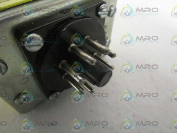MACROMATIC SS76222-03 TIME DELAY RELAY 120V .06-2SEC UNMP