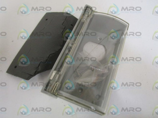 PASS & SEYMOUR LEGRAND 3700 HORIZONTAL COVER NSMP
