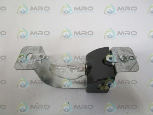 PASS & SEYMOUR 2152 LAMPHOLDER NSMP