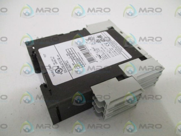SIEMENS 3UG4501-1AW30 LIQUID LEVEL MONITOR RELAY (CRACKED) UNMP