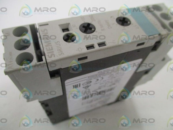 SIEMENS 3UG4501-1AW30 LIQUID LEVEL MONITOR RELAY (CRACKED) UNMP