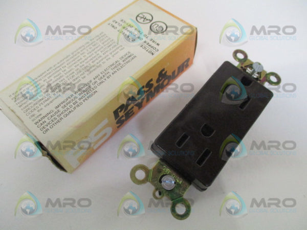 PASS & SEYMOUR LEGRAND 26262 DUPLEX RECEPTACLE NSMP