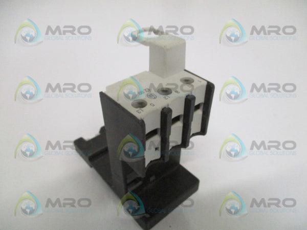 KLOCKNER MOELLER EZ00 OVERLOAD RELAY ADAPTER BASE UNMP