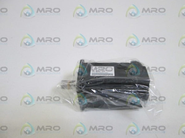 YASKAWA AC SERVO MOTOR SGMAS-04A2A21 NSMP