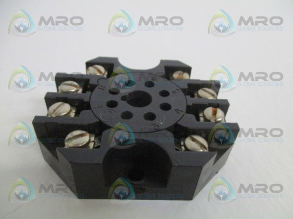 SPC TECHNOLOGY RS8B RELAY SOCKET UNMP