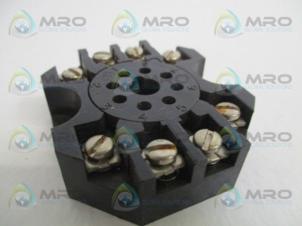 SPC TECHNOLOGY RS8B RELAY SOCKET UNMP