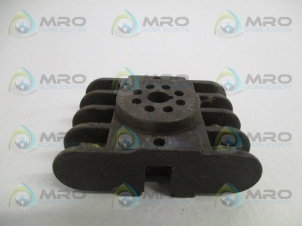 AMPHENOL 146-103 RELAY SOCKET  UNMP