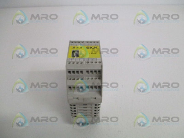 SICK T4000-1RCA04 SAFETY RELAY UNMP