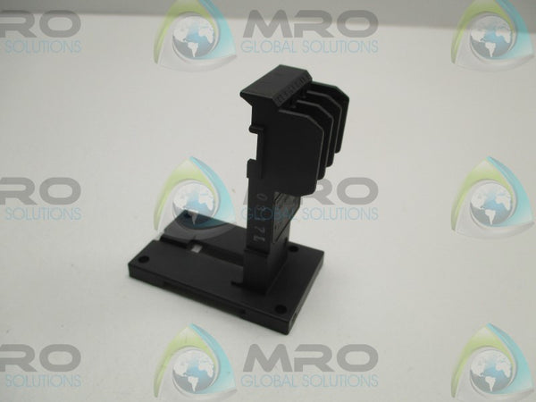 FUJI ELECTRIC SZ-HB TZ1HB OVERLOAD RELAY ADAPTER BASE  NSNP