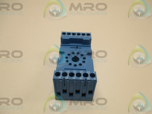 FINDER 90.03 RELAY SOCKET  NSNP