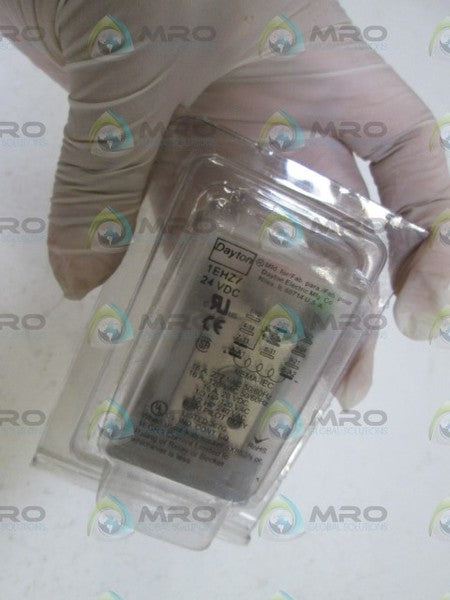 DAYTON RELAY 24VDC 1EHZ7  ORIGINAL PACKAGE