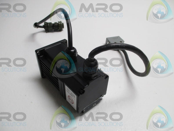 YASKAWA USAREM-01DSW13 AC SERVO MOTOR RPM:3000 UNMP