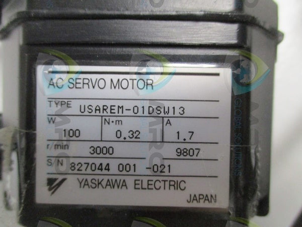 YASKAWA USAREM-01DSW13 AC SERVO MOTOR RPM:3000 UNMP