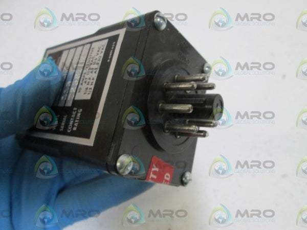 SYRACUSE ELEC. TIME DELAY RELAY 30SEC. 115VAC TSR00308 UNMP