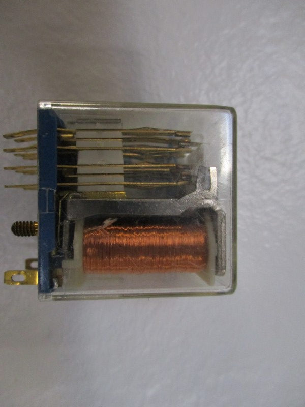TELEMECANIQUE TF154-2C-2C RELAY 24VDC 5A UNMP
