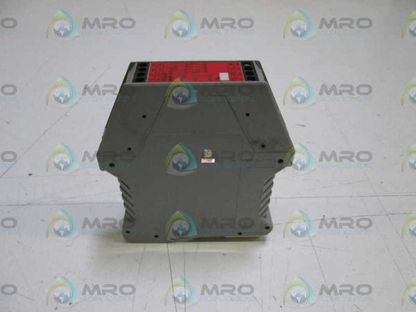 OMRON SAFETY RELAY UNIT G9SB-3012-A 24VAC/DC UNMP