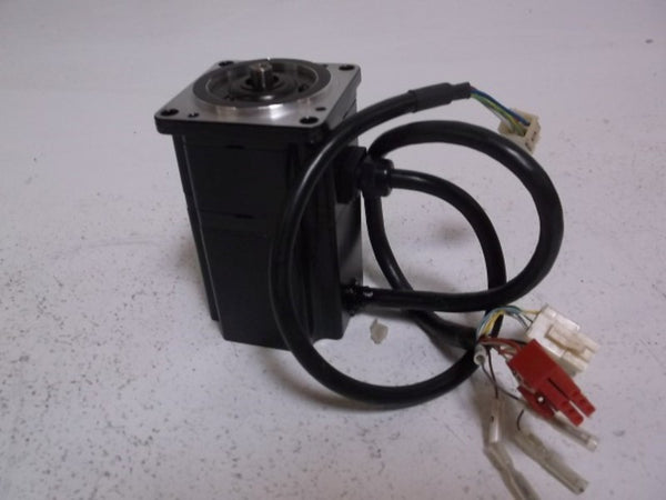 YASKAWA SGMP-01AWYR22 SERVO MOTOR CUBE 0.13HP NSMP