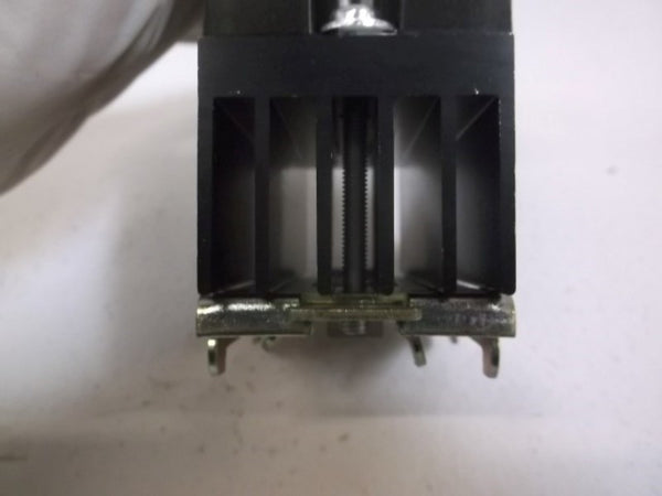 CARLO GAVAZZI RE2425AA06 SOLID STATE RELAY (AS PICTURED) UNMP