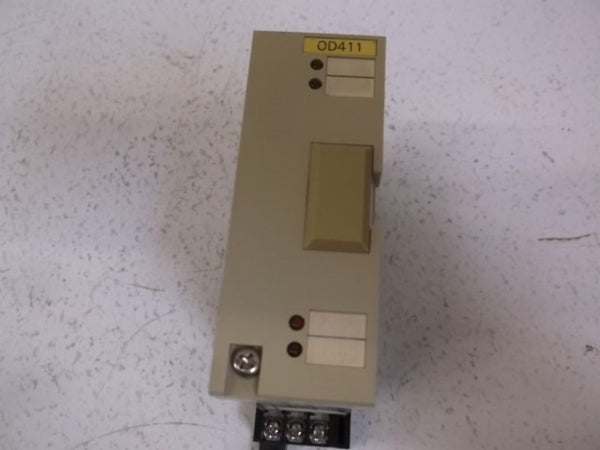 OMRON 3G2A3-OD411 OUTPUT MODULE 8 POINT RELAY NSNP