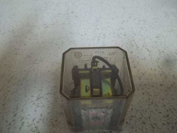 LOT OF 2 DAYTON 5X835 RELAY 13A 28VDC UNMP