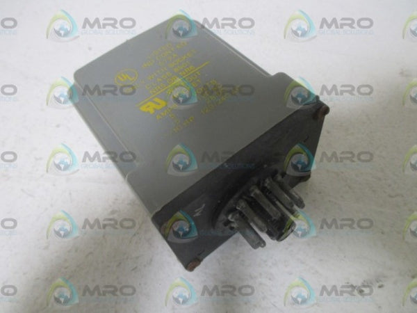 LOT OF 2 SQUARE D 8501-JCK-22 TIMING RELAY UNMP