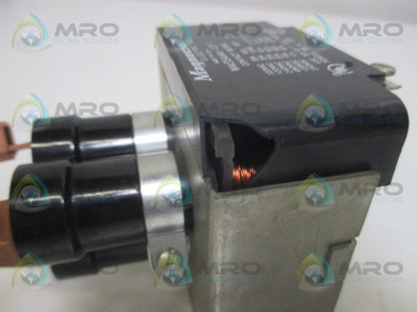 MAGNECRAFT WM35AAA-120A RELAY (AS PICTURED) UNMP
