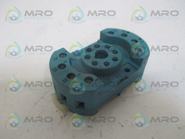 FINDER 90.22 RELAY SOCKET 10A 250V UNMP