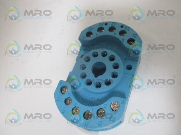 FINDER 90-23 RELAY SOCKET 10A 250V NSNP